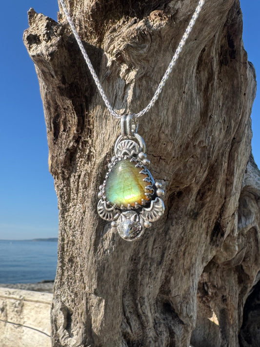 Midnight Fox Trot Necklace